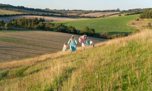 Autumnal Family Photoshoot, Wiltshire family photographer, Wiltshire life, Autumnal Family Photoshoot, Christmas Photography Voucher